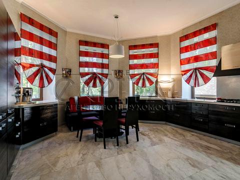 дом по адресу вул. Антонія Михайловського