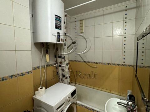 квартира за адресою Любомира Гузара просп. (Космонавта Комарова), 14