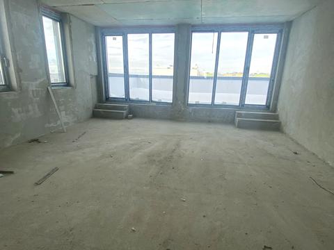 комерційна за адресою Угорська вул., 14є