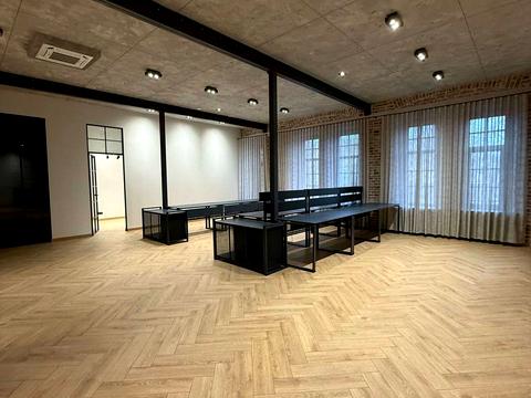 комерційна за адресою Ніжинська вул., 47