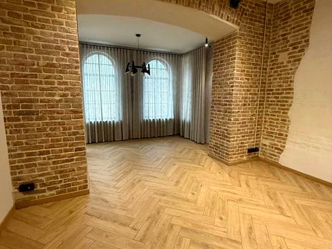 комерційна за адресою Ніжинська вул., 47