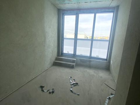 комерційна за адресою Угорська вул., 12