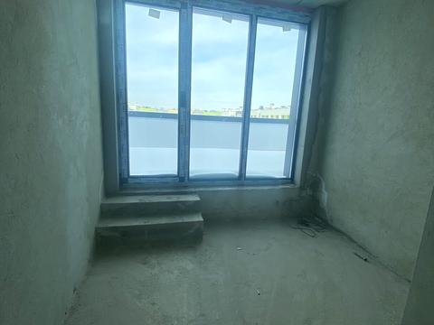 комерційна за адресою Угорська вул., 12