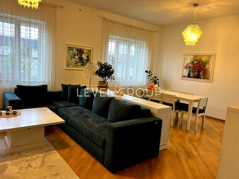 будинок за адресою Садова