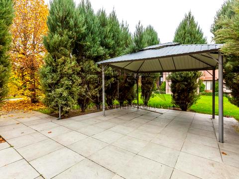 будинок за адресою Світанкова, 1