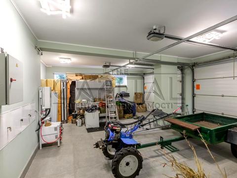 будинок за адресою Світанкова, 1