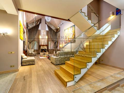 будинок за адресою Світанкова, 1