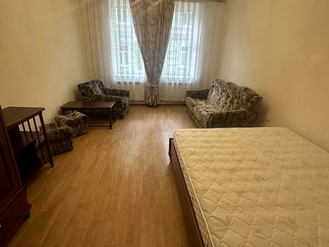 квартира за адресою Шептицьких вул., 33