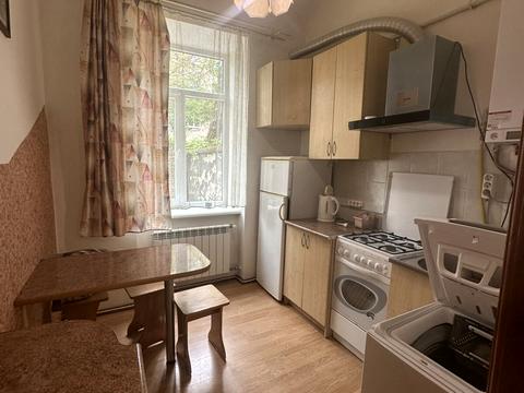 квартира за адресою Шептицьких вул., 33