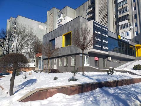 комерційна за адресою Міцкевича вул., 11