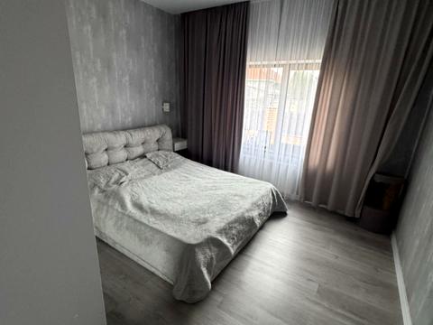 будинок за адресою Місячна