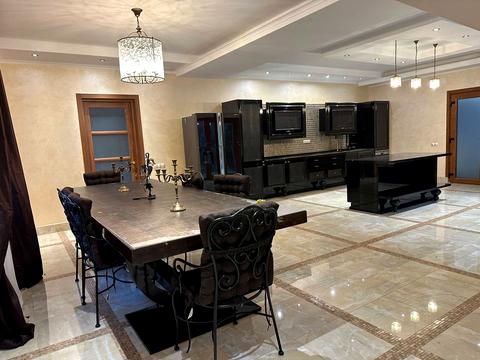 будинок за адресою Нова