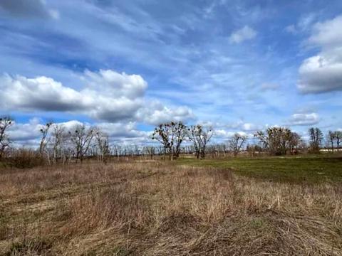участок по адресу Садова