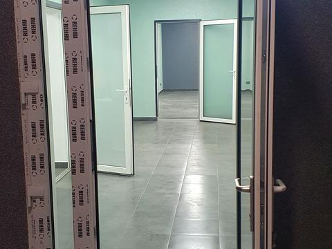 комерційна за адресою Мечникова вул., 109 Д