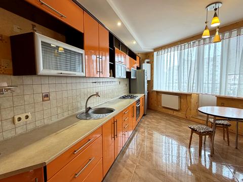 квартира за адресою Володимира Івасюка вул., 50б