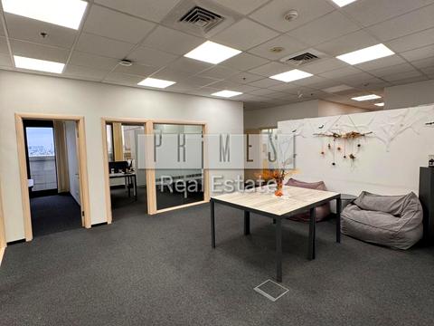 комерційна за адресою Богдана Хмельницького вул., 19-21