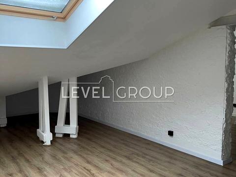 комерційна за адресою Київ, Дегтярна вул., 6