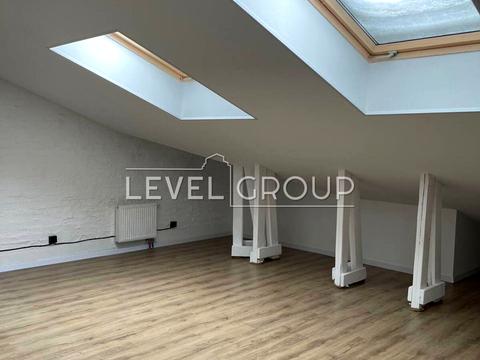 комерційна за адресою Київ, Дегтярна вул., 6