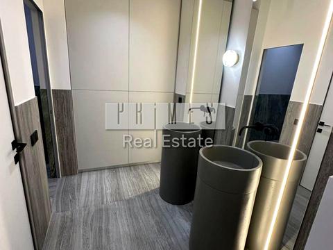 комерційна за адресою Бульварно-Кудрявська вул. (Воровського), 15-А