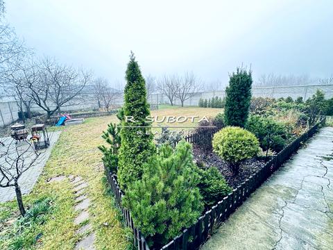 будинок за адресою шипшиновий