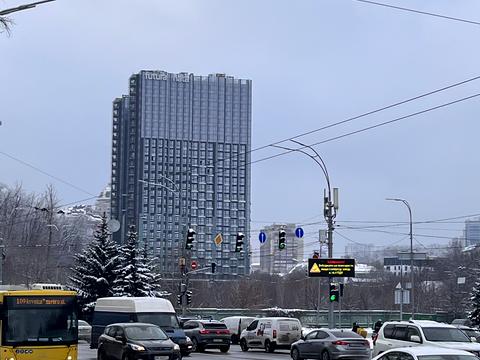 паркомісце за адресою Старонаводницька вул., 42-44