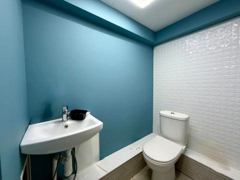 коммерческая по адресу Миколы Бажана просп., 12