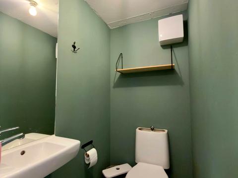 коммерческая по адресу Миколы Бажана просп., 12