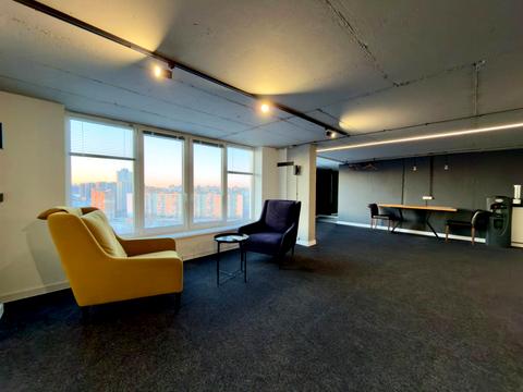 комерційна за адресою Миколи Бажана просп., 12