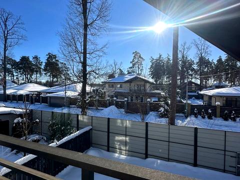 дом по адресу Евгения Коновальца ул.