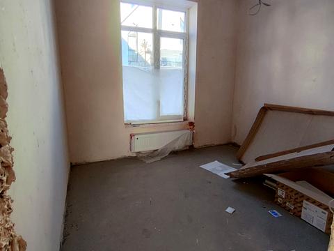 дом по адресу Евгения Коновальца ул.