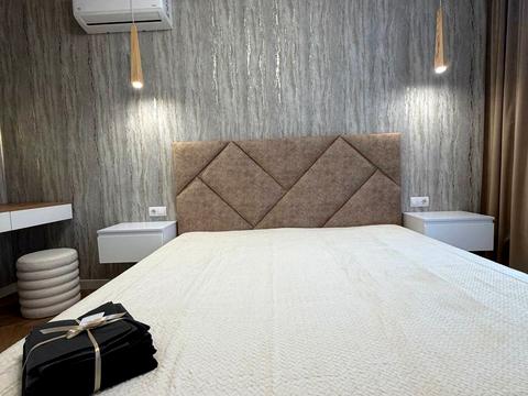 квартира по адресу Героев Майдана ул., 15