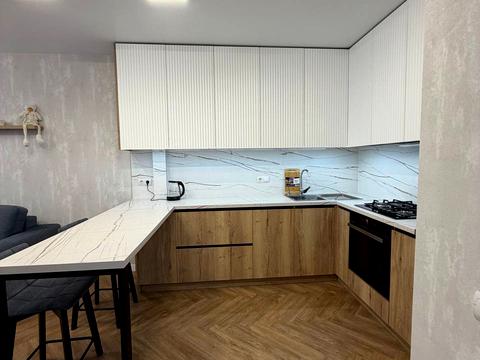 квартира по адресу Героев Майдана ул., 15