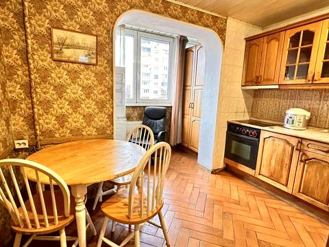 квартира за адресою Наталії Ужвій вул., 9