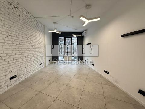 комерційна за адресою Василя Тютюнника вул. (Анрі Барбюса), 40