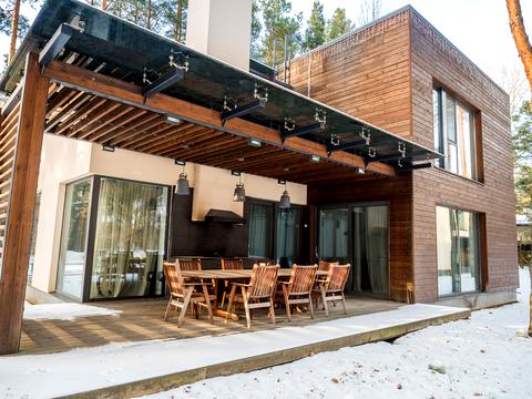 будинок за адресою Набережна вул., 14