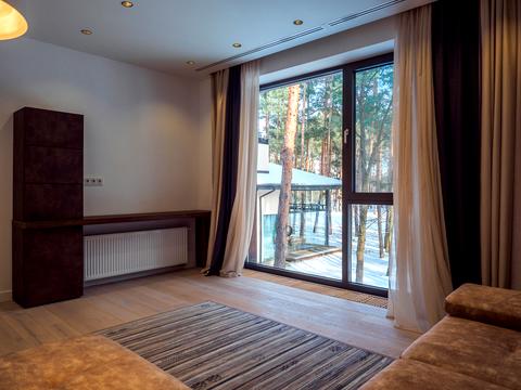 будинок за адресою Набережна вул., 14