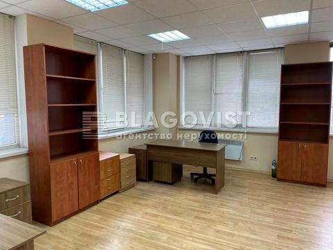 комерційна за адресою Київ, Жилянська вул., 101