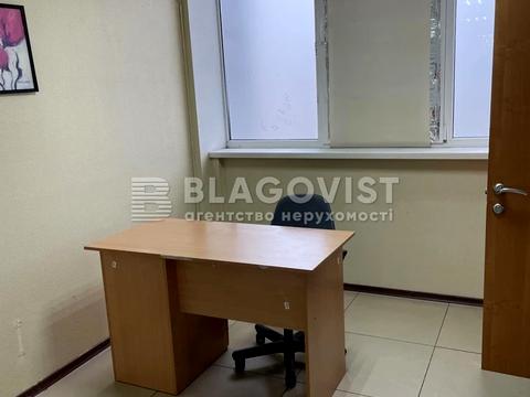 комерційна за адресою Київ, Жилянська вул., 101