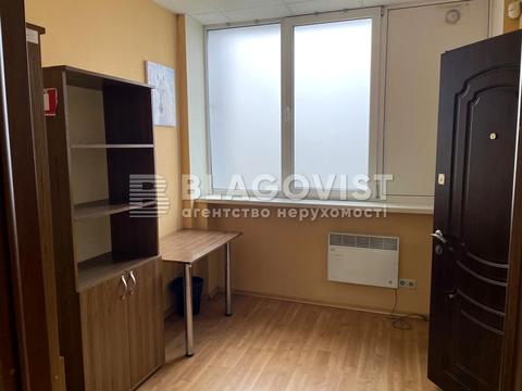 комерційна за адресою Київ, Жилянська вул., 101