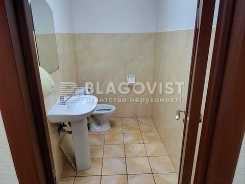 комерційна за адресою Київ, Жилянська вул., 101