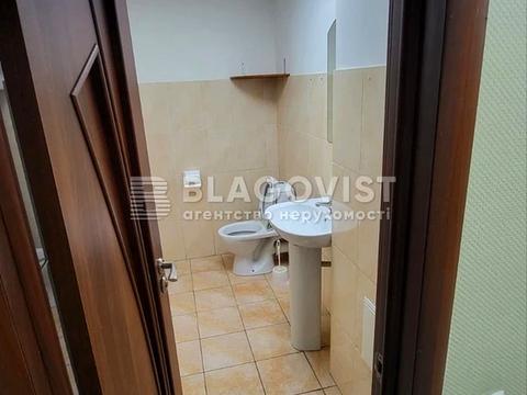 комерційна за адресою Київ, Жилянська вул., 101