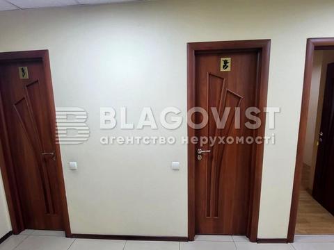 комерційна за адресою Київ, Жилянська вул., 101