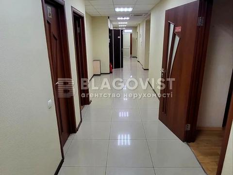 комерційна за адресою Київ, Жилянська вул., 101