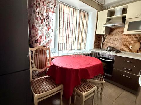 квартира за адресою Велика Васильківська вул. (Червоноармійська), 102