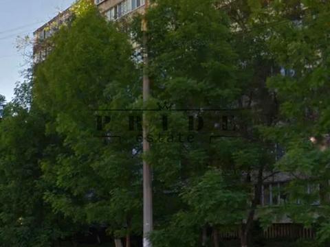 комерційна за адресою Євгена Коновальця вул. (Щорса), 3