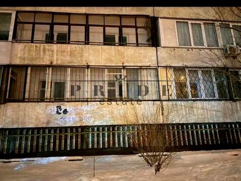 комерційна за адресою Євгена Коновальця вул. (Щорса), 3