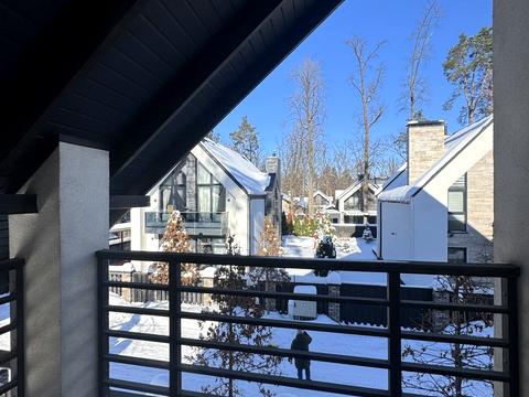 дом по адресу Евгения Коновальца ул.