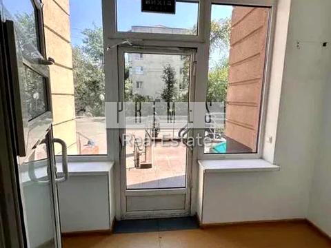 комерційна за адресою Авіаконструктора Ігоря Сікорського вул. (Танкова), 1