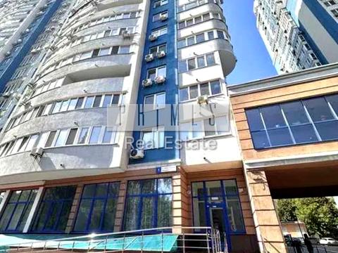 комерційна за адресою Авіаконструктора Ігоря Сікорського вул. (Танкова), 1