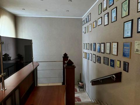 коммерческая по адресу Василия Тютюнника ул. (Анрі Барбюса), 5